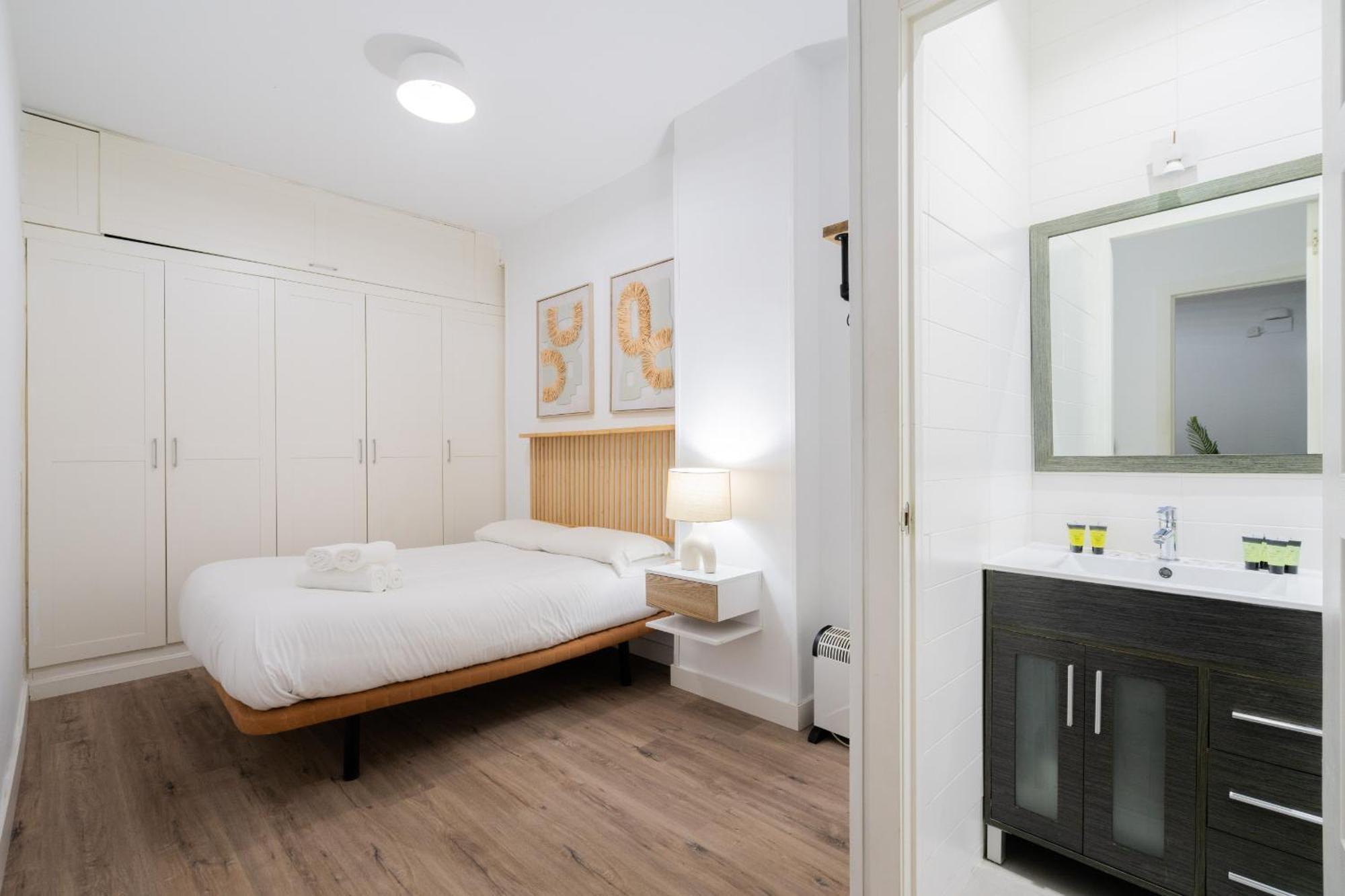 Apartamento En Chueca Para 4 Personas Alquiler Temporal 马德里 外观 照片
