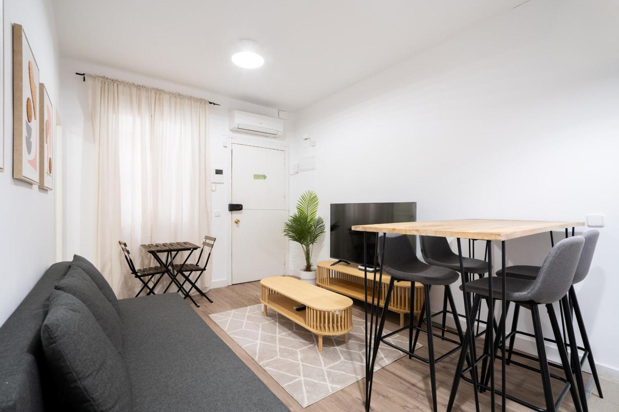 Apartamento En Chueca Para 4 Personas Alquiler Temporal 马德里 外观 照片